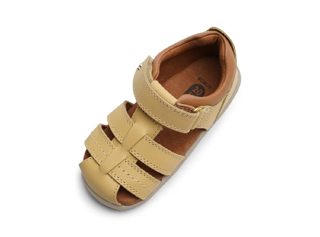 BOBUX - STEP UP ROAM SANDAL: SAND   CARAMEL