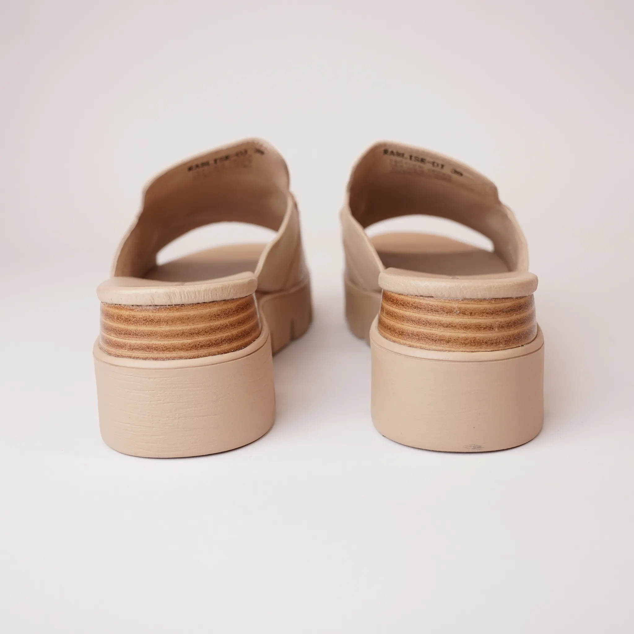 Rablise Camel Leather Slides