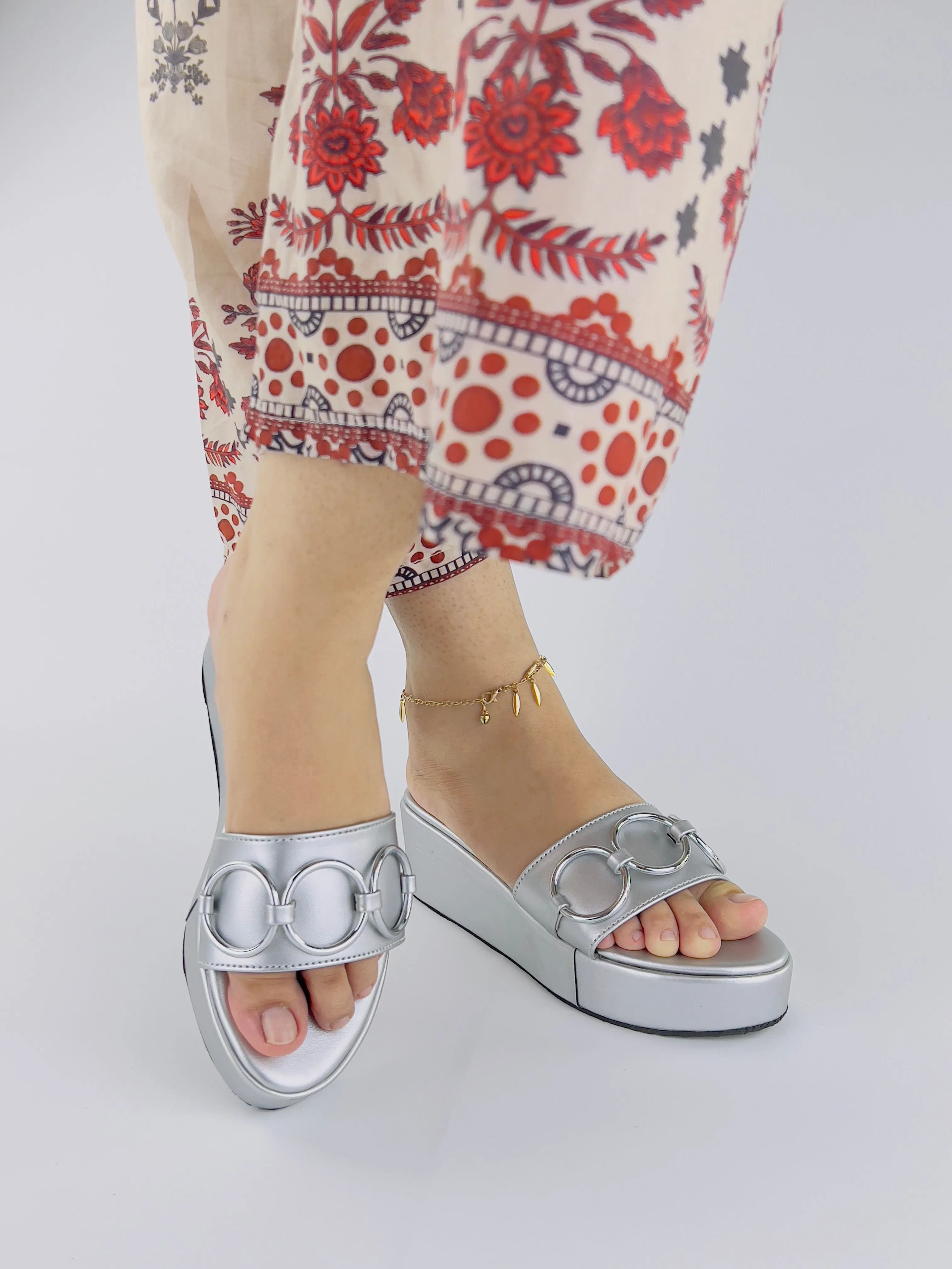 Spunkz Silver Chain Link Platform Wedge Slides