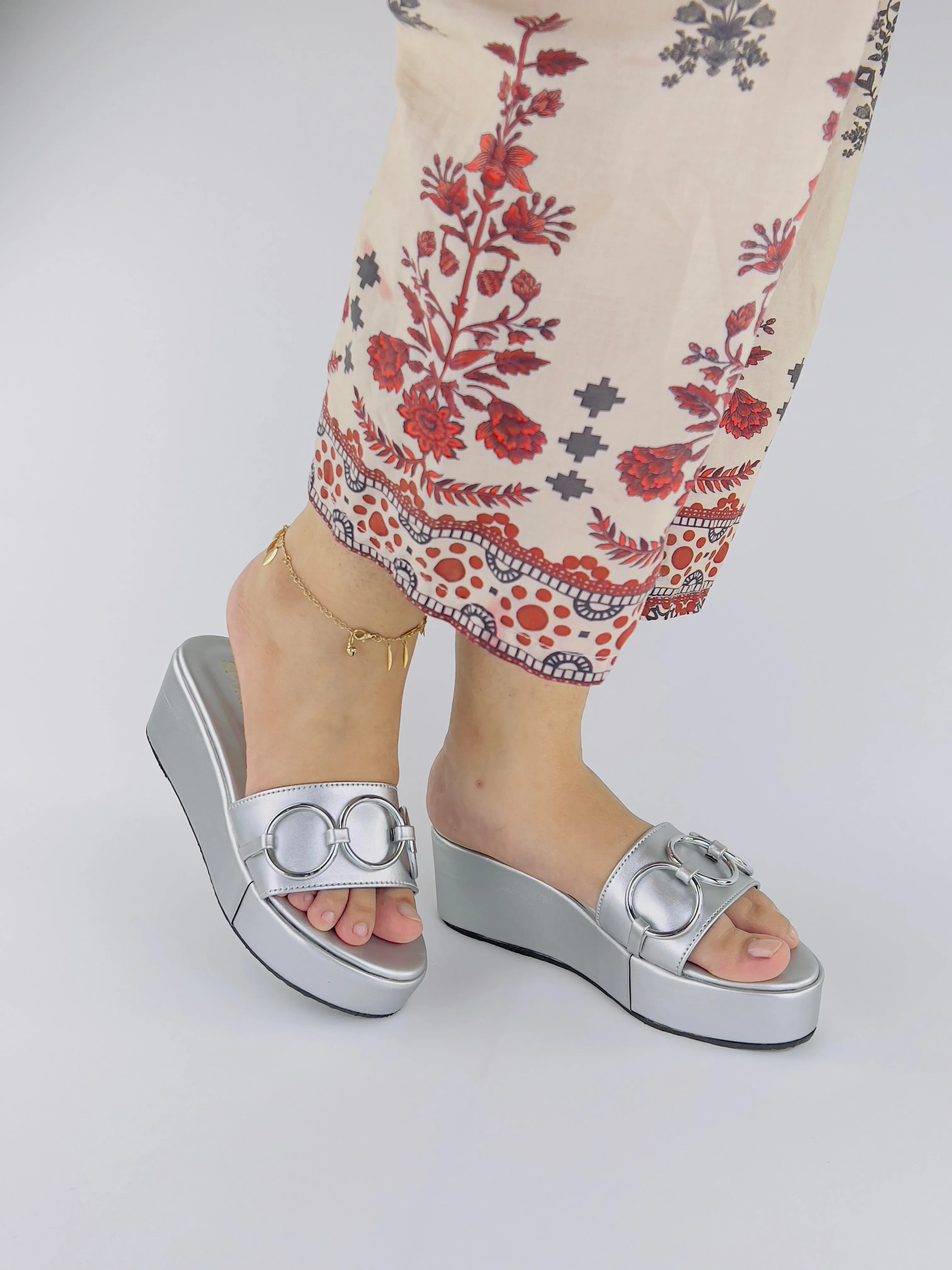 Spunkz Silver Chain Link Platform Wedge Slides